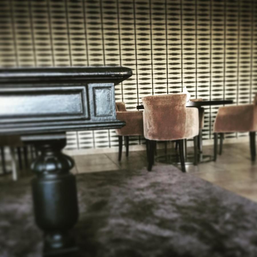 Hotel Victor カブリエ エクステリア 写真
